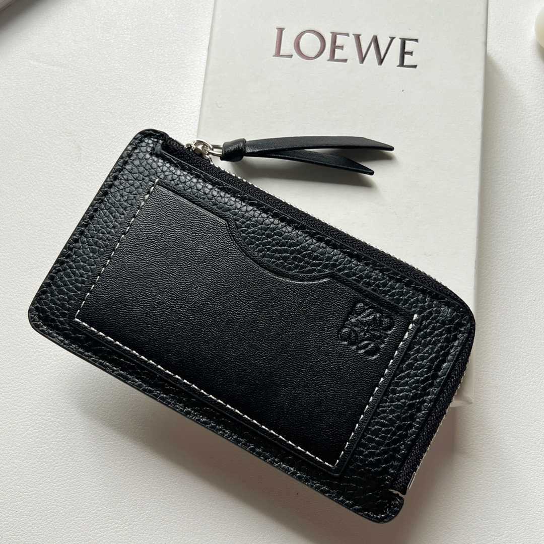 Loewe Münzkartenetui aus weichem, genarbtem Kalbsleder - EUR FASHION