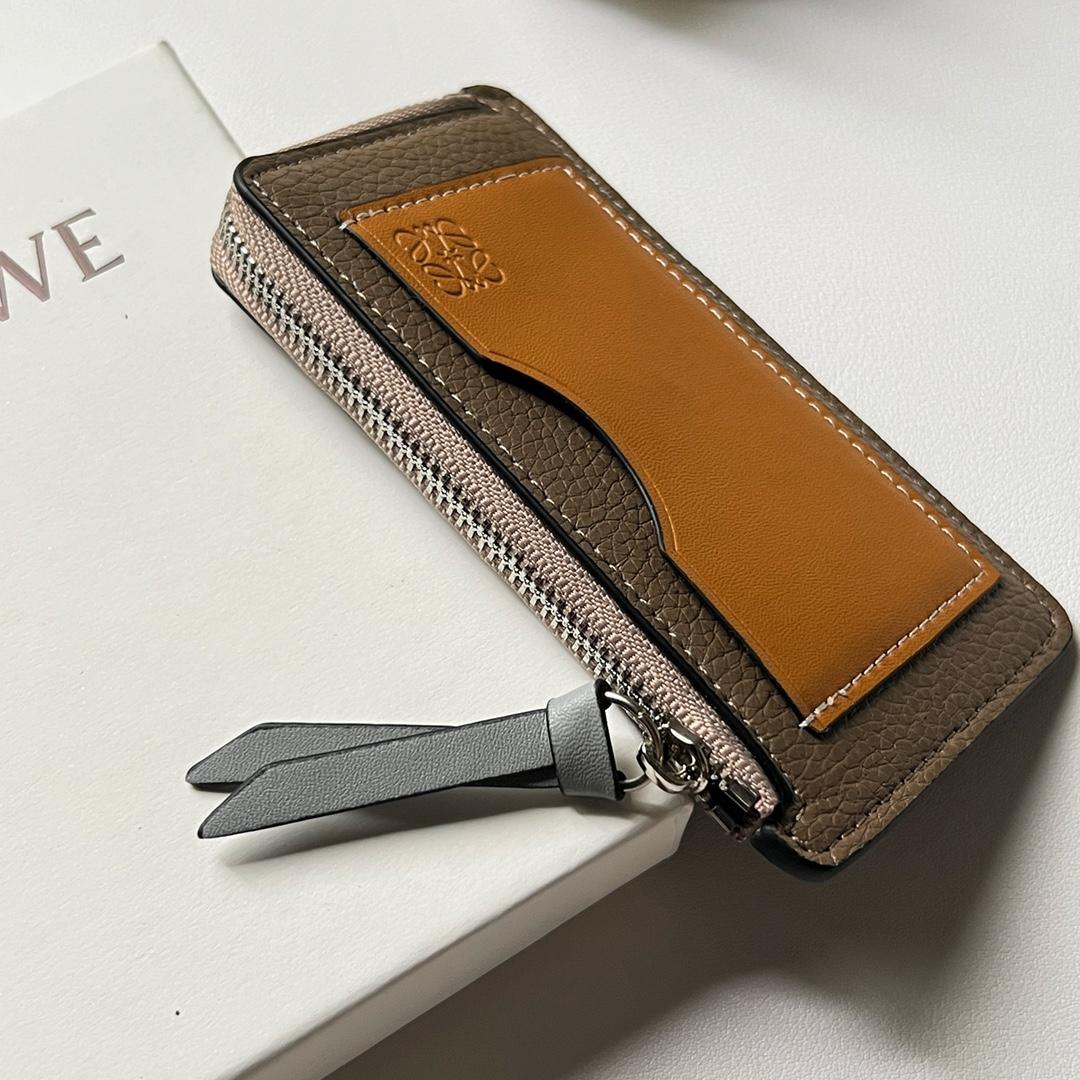 Loewe Münzkartenetui aus weichem, genarbtem Kalbsleder - EUR FASHION