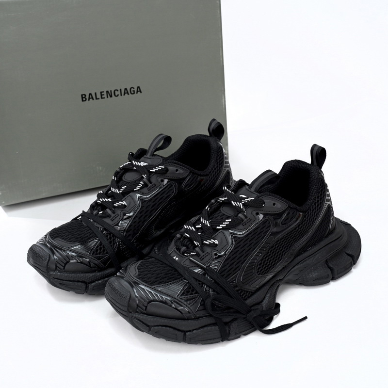 Balenciaga 3XL-Trainer in Schwarz - EUR FASHION