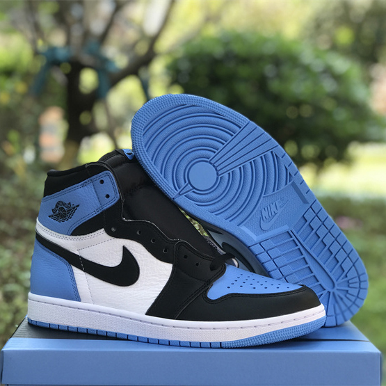 Air Jordan 1 High OG „UNC Toe“ Sneaker DZ5485-400 - EUR FASHION