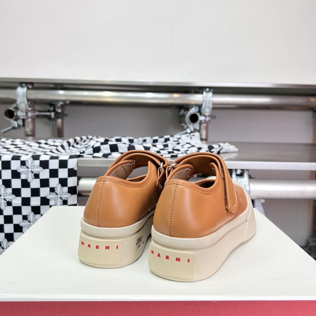 Marni Brown Mary Jane-Sneaker aus Nappaleder - EUR FASHION