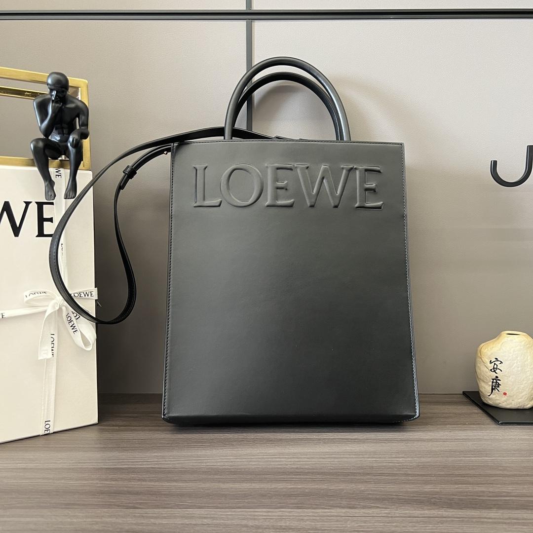 Loewe Standard A4 Tragetasche aus glattem Kalbsleder - EUR FASHION