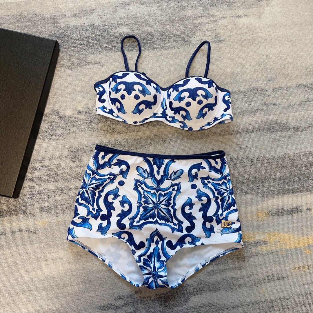 Balconette-Bikini mit Majolika-Print von Dolce & Gabbana - EUR FASHION