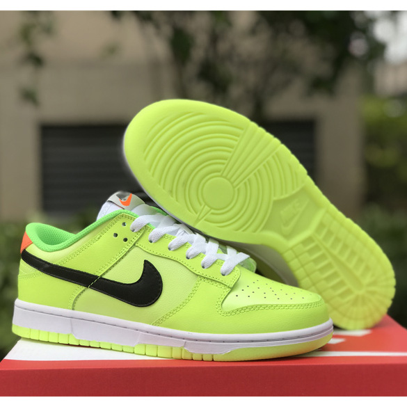 Nike Dunk Low „Glow in the Dark Sneaker FJ4610-702 - EUR FASHION