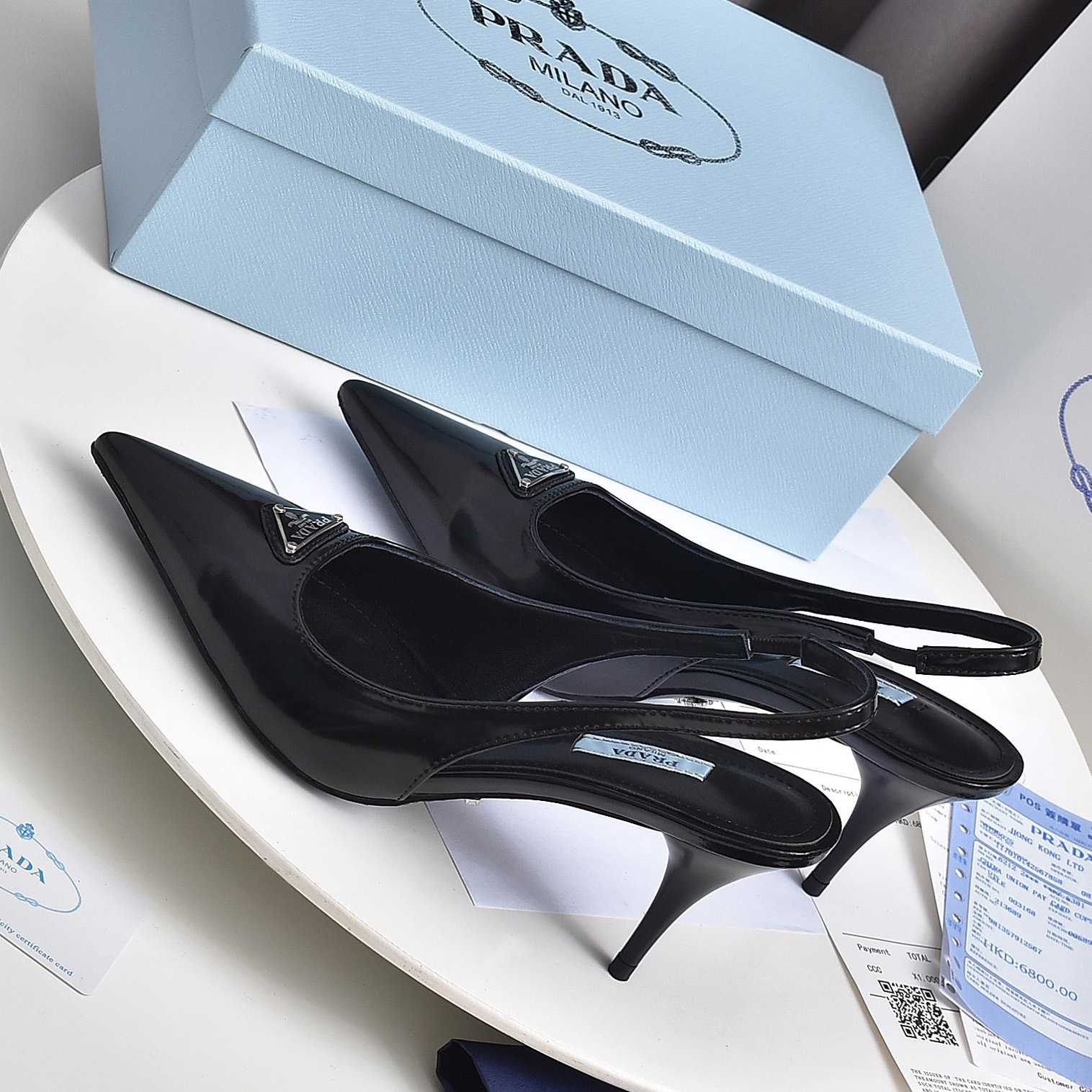 Prada Slingback-Pumps aus gebürstetem Leder - EUR FASHION