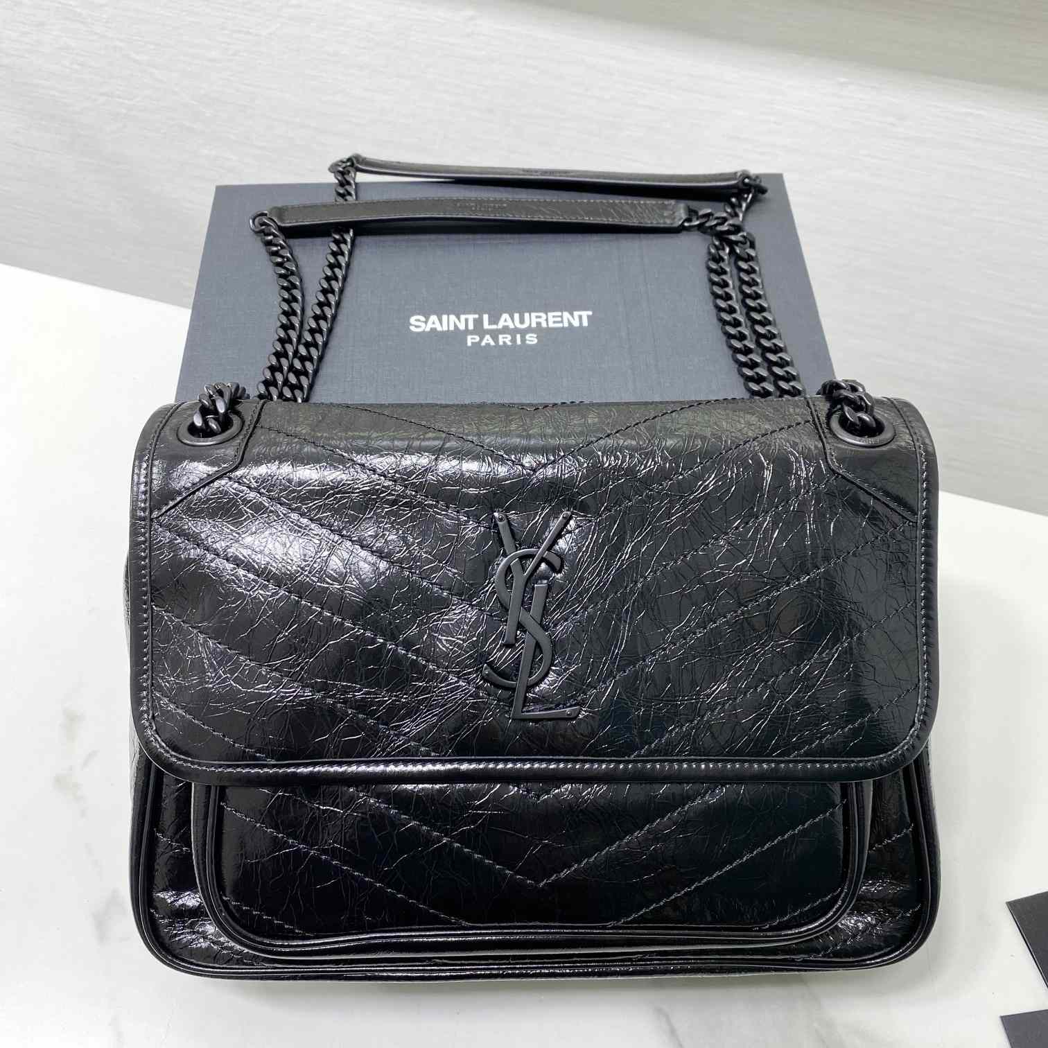 Saint Laurent Niki Mittelgroße Kettentasche aus zerknittertem Vintage-Leder - EUR FASHION