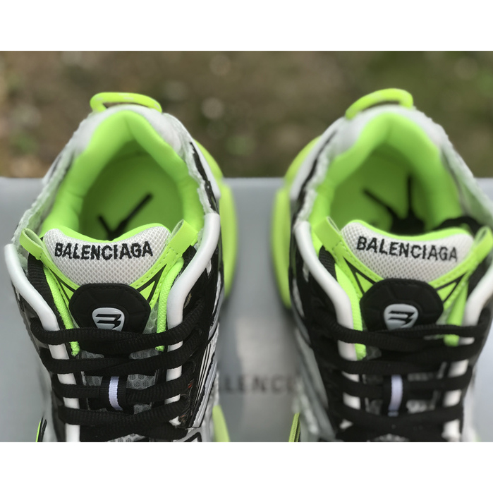 Balenciaga Runner Sneaker in Weiß - EUR FASHION