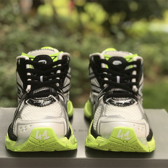 Balenciaga Runner Sneaker in Weiß - EUR FASHION
