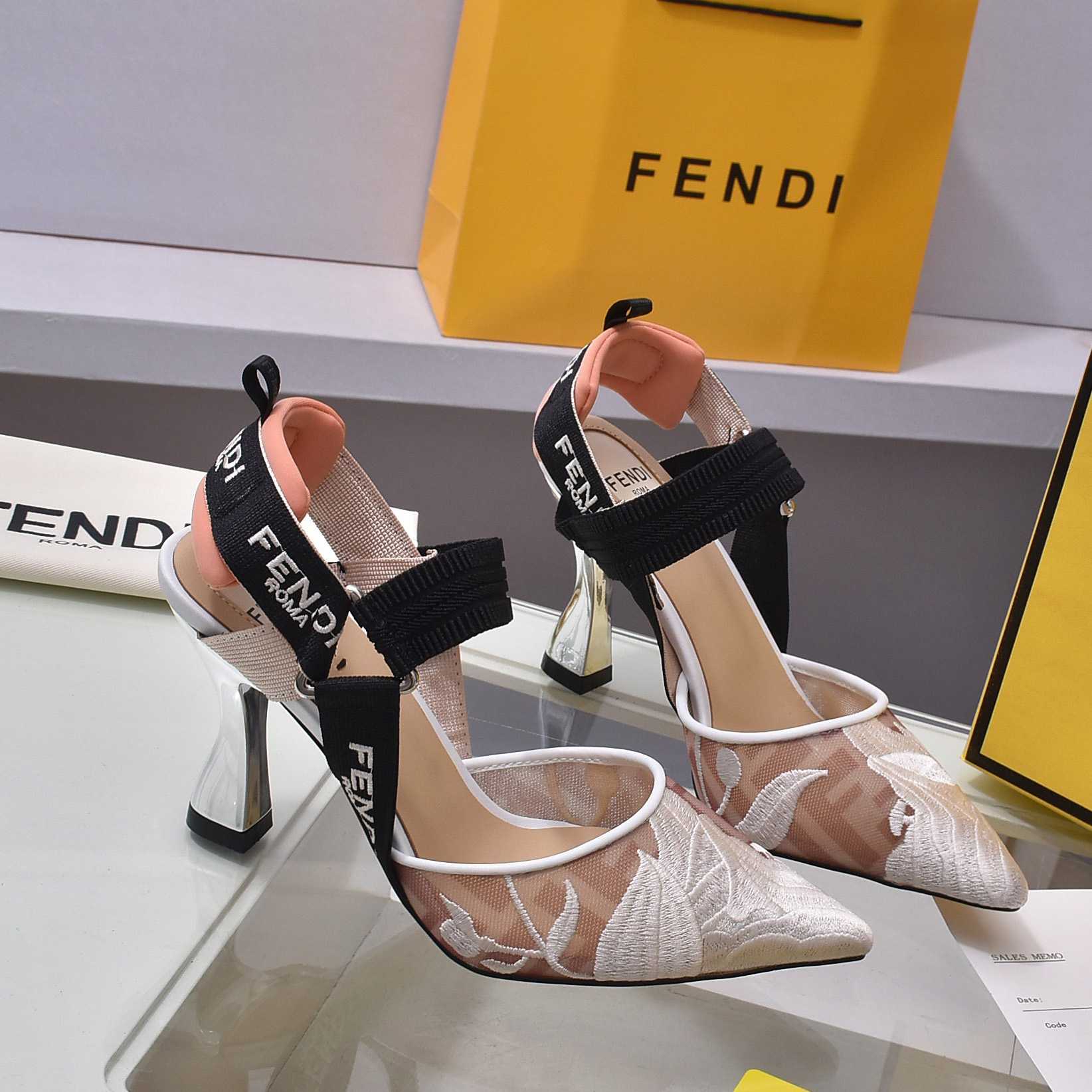 Fendi Colibrì Pink Mesh Slingbacks mit hohen Absätzen - EUR FASHION