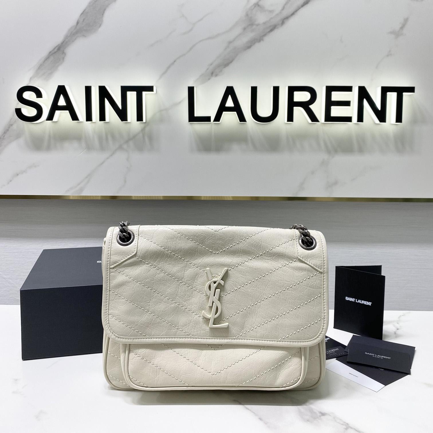 Saint Laurent Niki Mittelgroße Kettentasche aus zerknittertem Vintage-Leder - EUR FASHION