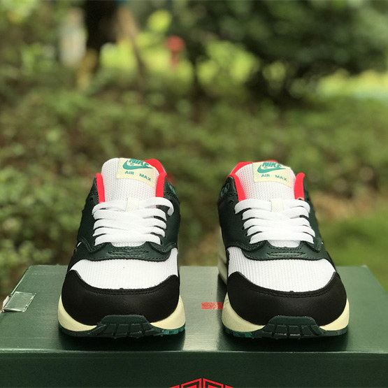 LeBron x Nike Air Max 1 „Liverpool“ Sneaker FB8914-100 - EUR FASHION