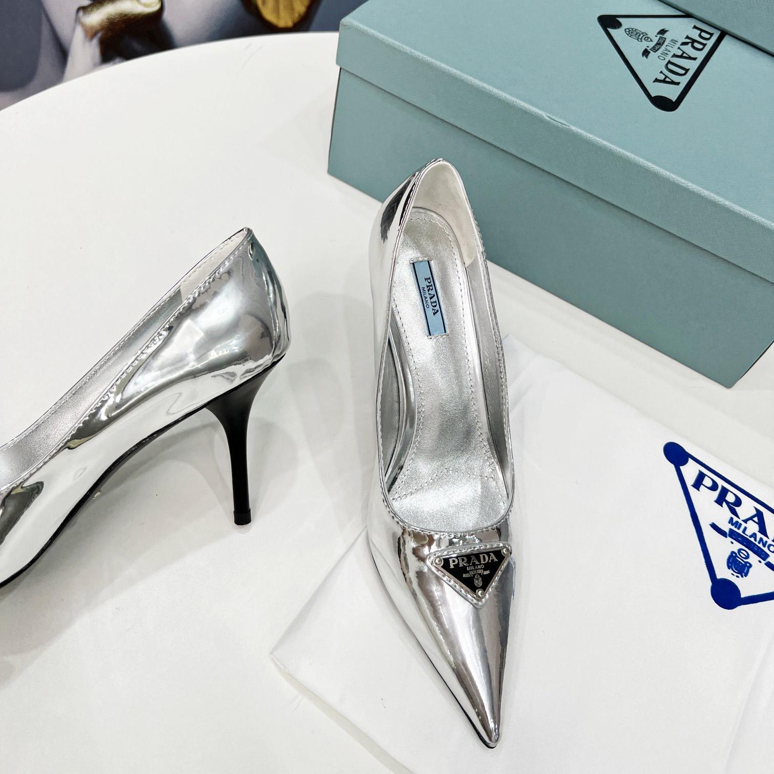 Prada-Pumps aus Lackleder - EUR FASHION