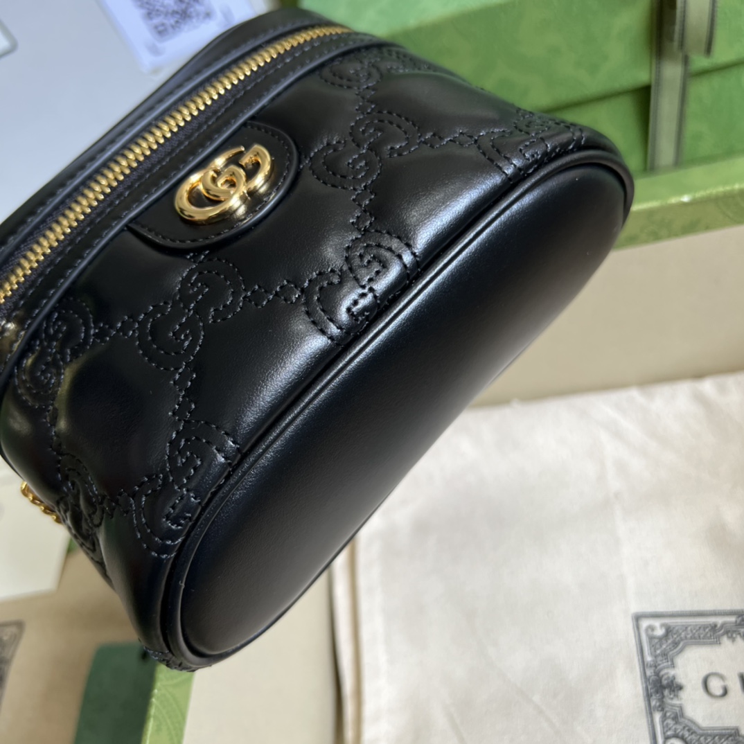 Gucci GG Matelassé Minitasche mit Tragegriff oben (16–10,5–5 cm) - EUR FASHION