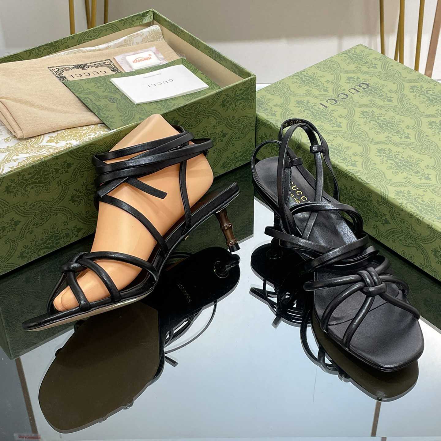 Gucci Damen-Riemchensandale mit Bambus - EUR FASHION