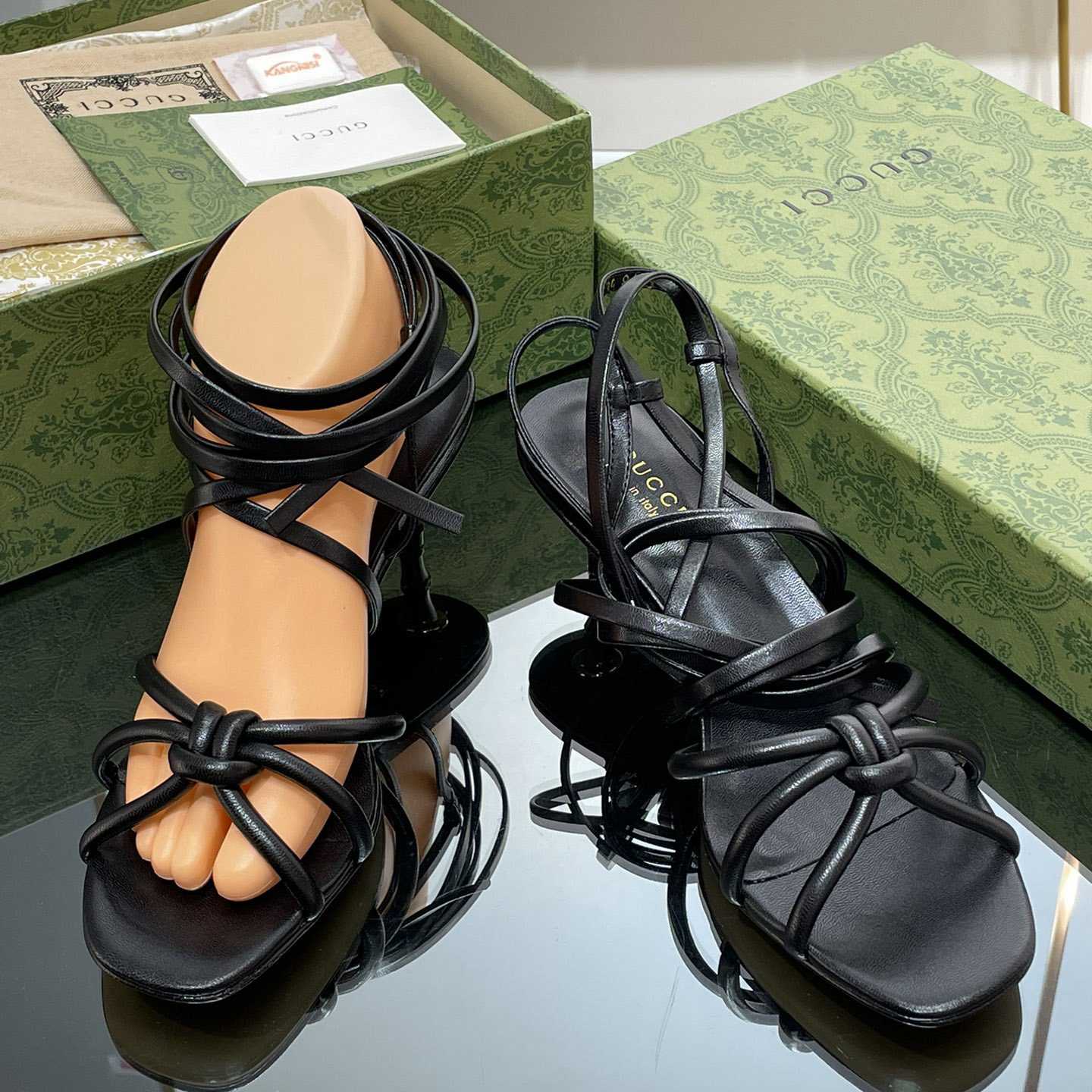 Gucci Damen-Riemchensandale mit Bambus - EUR FASHION
