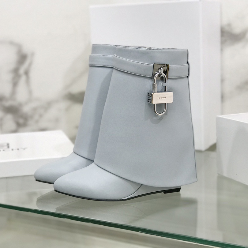 Givenchy Shark Lock Stiefeletten aus Leder - EUR FASHION