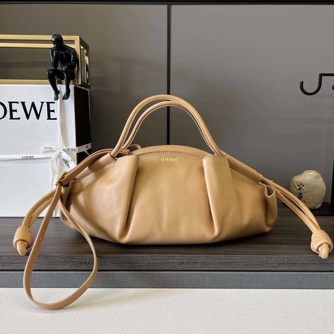 Loewe Paseo Tasche aus glänzendem Nappa-Kalbsleder - EUR FASHION