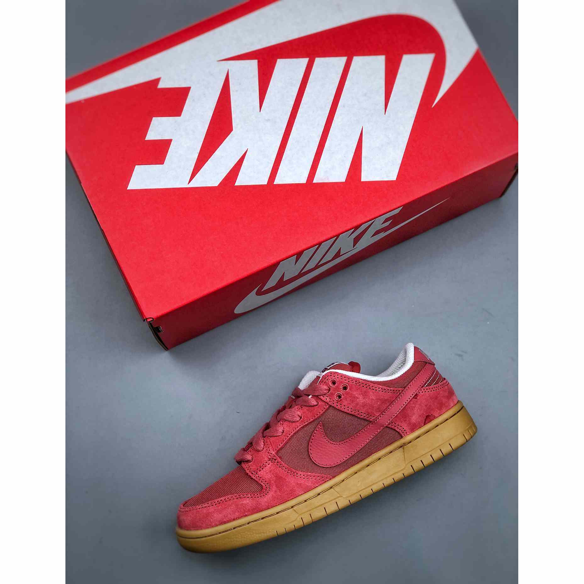 Nike Nk SB Dunk Low Pro „Adobe“ Turnschuhe DV5429-600 - EUR FASHION