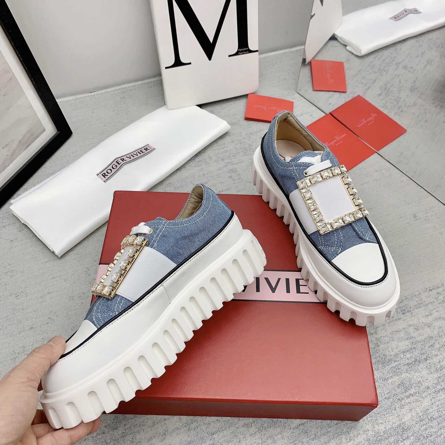 Roger Vivier Viv' Go-Thick Slip-on-Sneaker mit Strass-Schnalle aus Denim - EUR FASHION