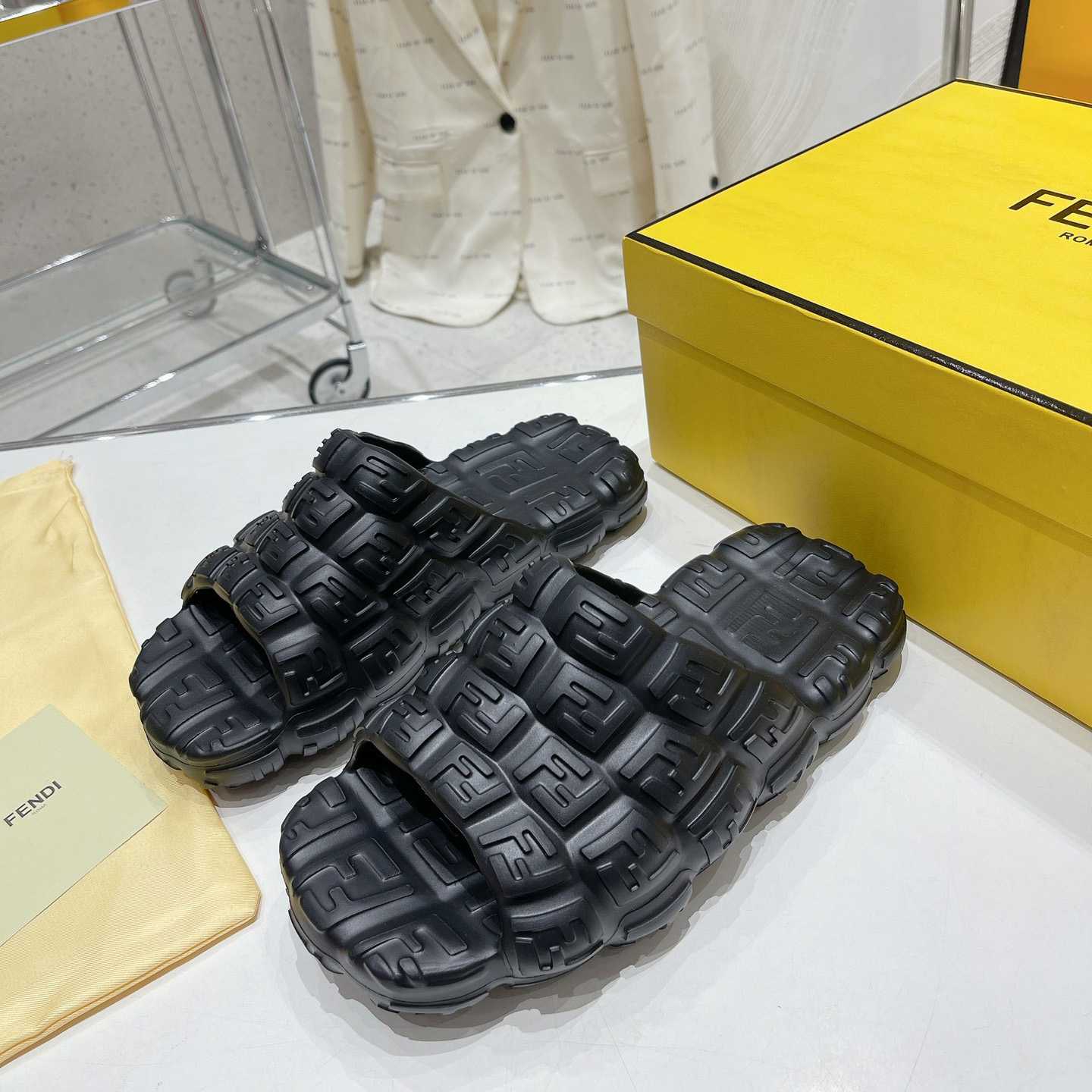 Fendi Cloud Slides Orange Gummi-Slides - EUR FASHION