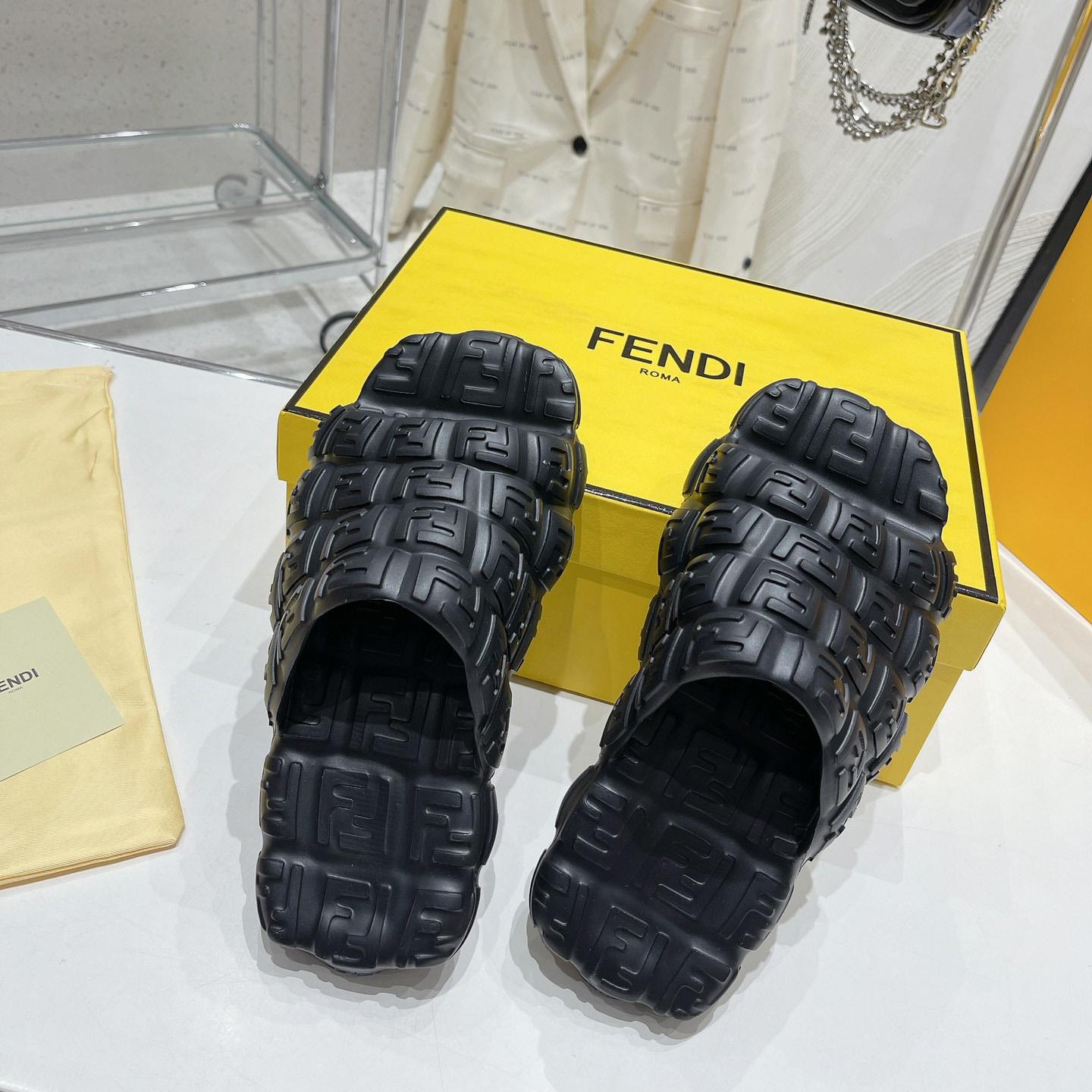 Fendi Cloud Slides Orange Gummi-Slides - EUR FASHION
