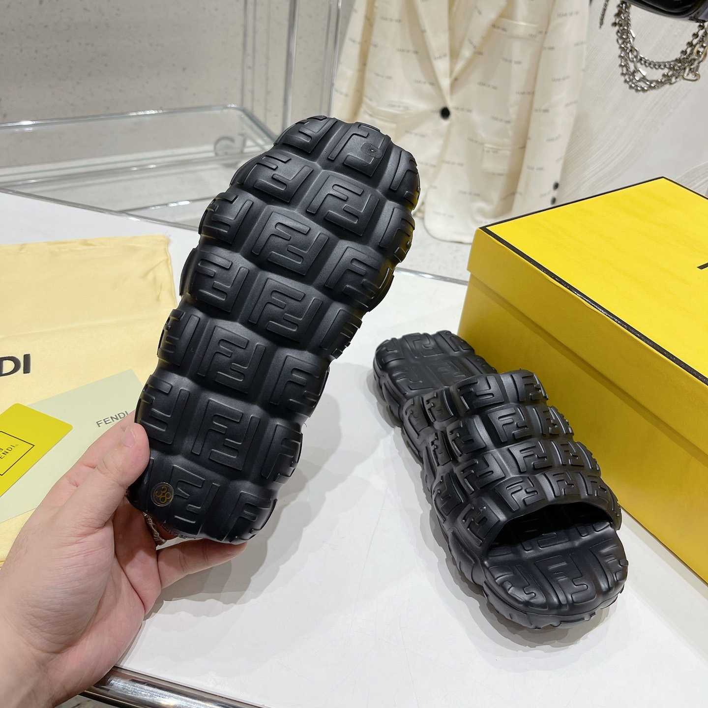 Fendi Cloud Slides Orange Gummi-Slides - EUR FASHION