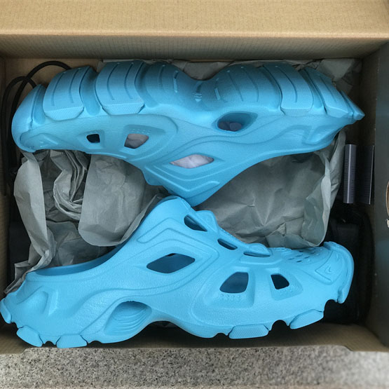 Balenciaga HD Mules in Blau - EUR FASHION