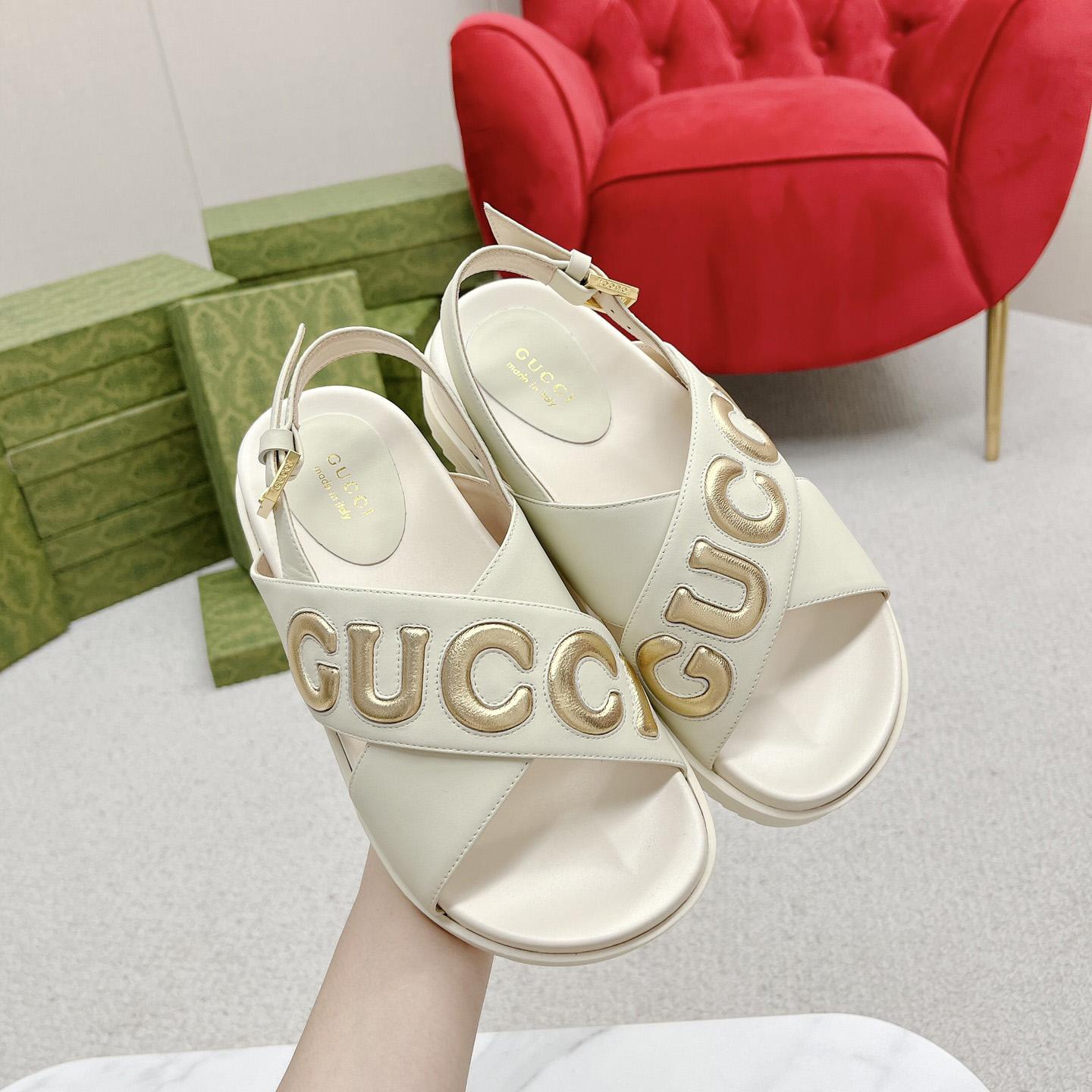 Weiße geprägte Gucci-Sandalen - EUR FASHION