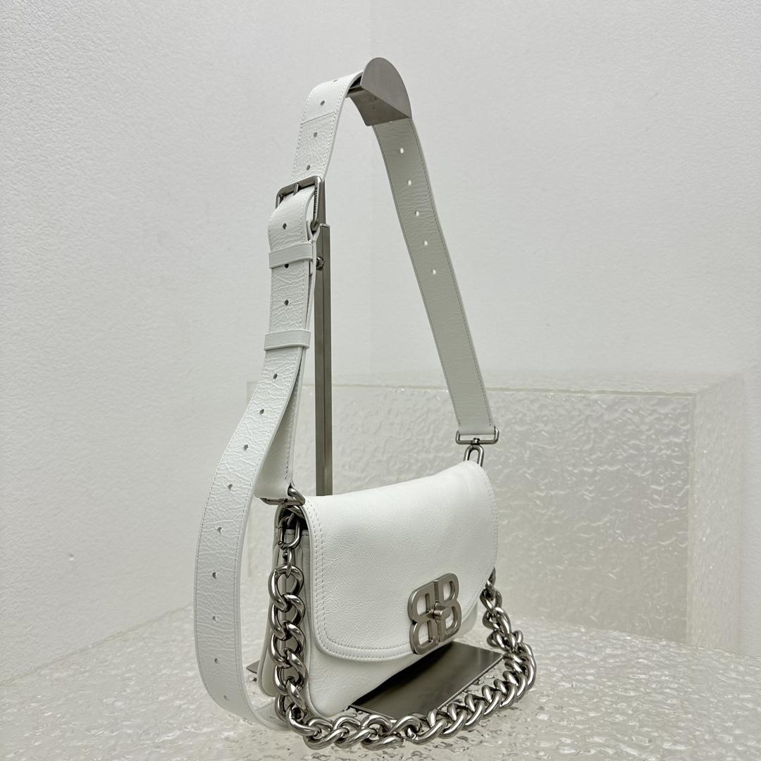 Balenciaga BB Soft Small Flap Bag in optischem Weiß - EUR FASHION