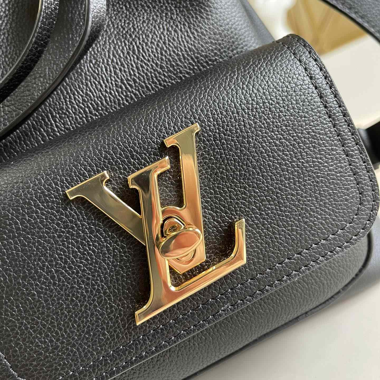 Louis Vuitton Lockme Bucket Schwarz Kalb (23-23-16cm) M57687 - EUR FASHION