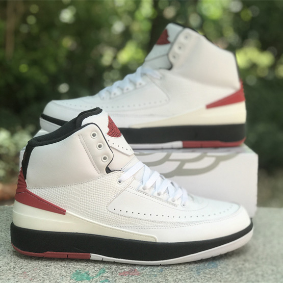Air Jordan 2 OG „Chicago“ Turnschuhe DX2454-106 - EUR FASHION