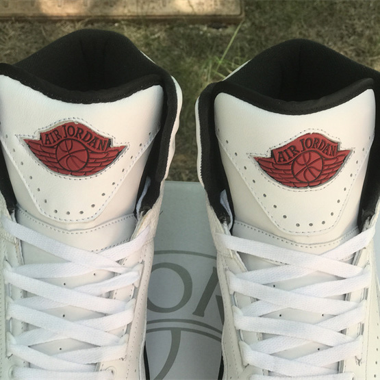 Air Jordan 2 OG „Chicago“ Turnschuhe DX2454-106 - EUR FASHION