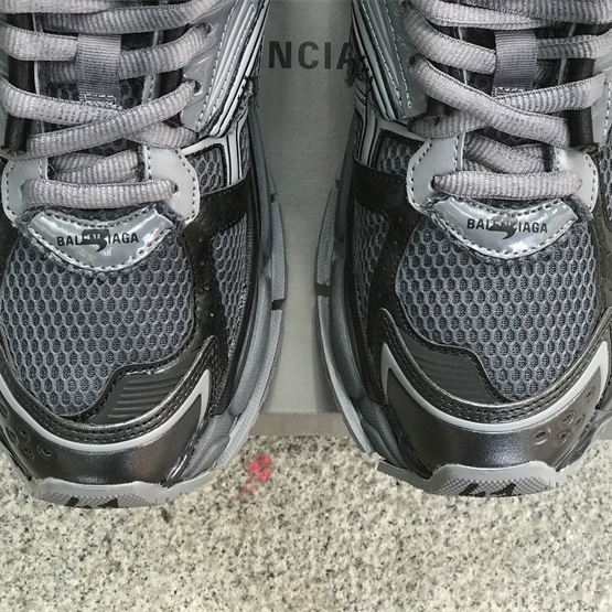 Balenciaga Runner Sneaker - EUR FASHION