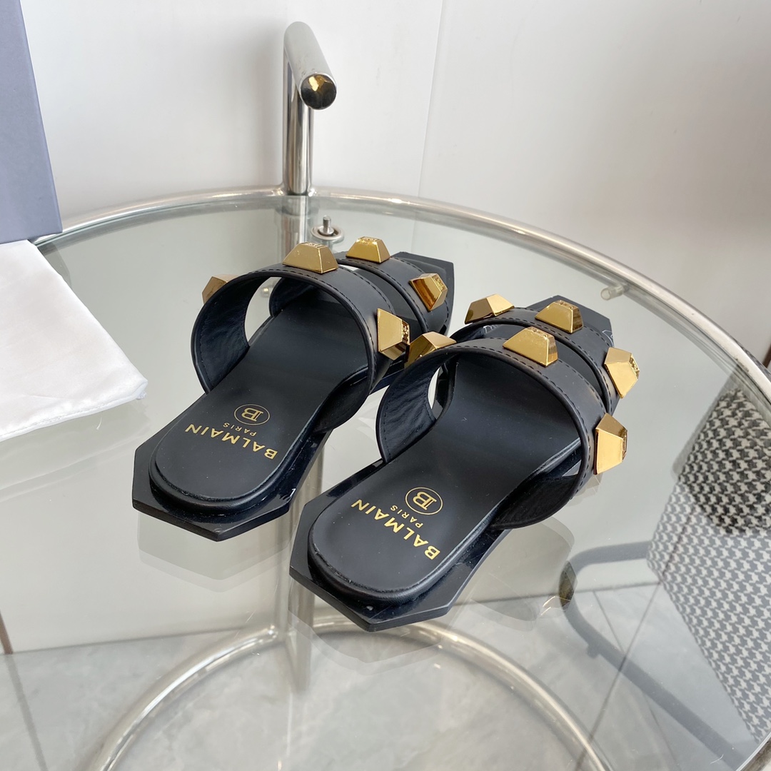 Balmain Ana-Slipper aus Leder mit Nieten - EUR FASHION