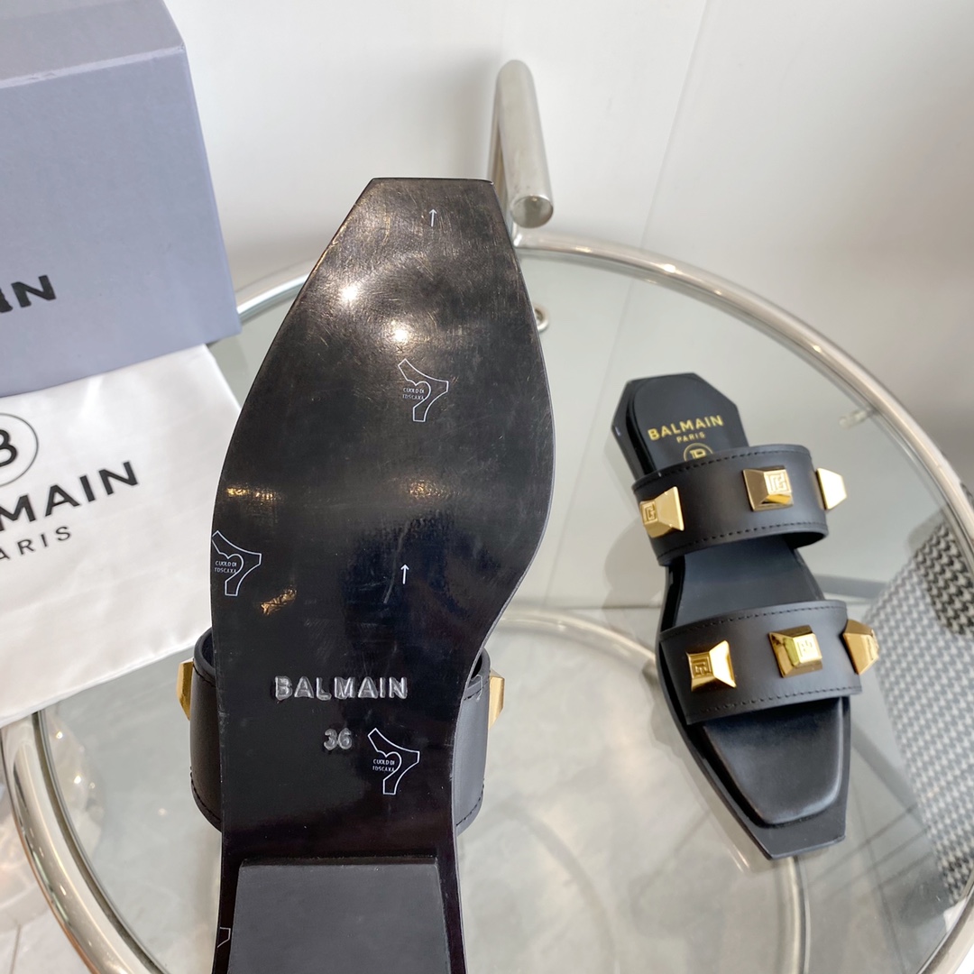 Balmain Ana-Slipper aus Leder mit Nieten - EUR FASHION