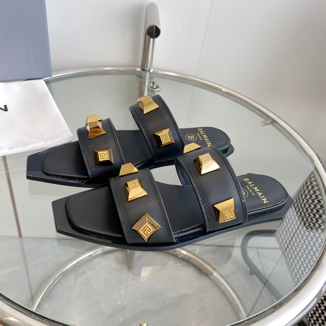 Balmain Ana-Slipper aus Leder mit Nieten - EUR FASHION