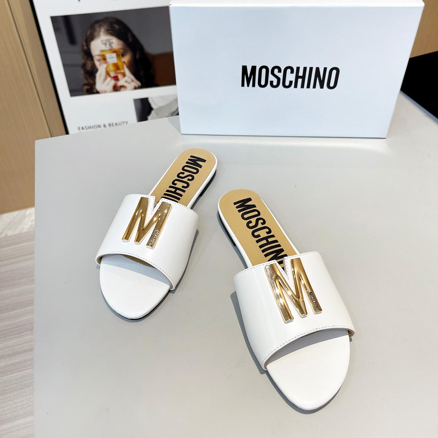 Moschino M Plakettensandalen - EUR FASHION