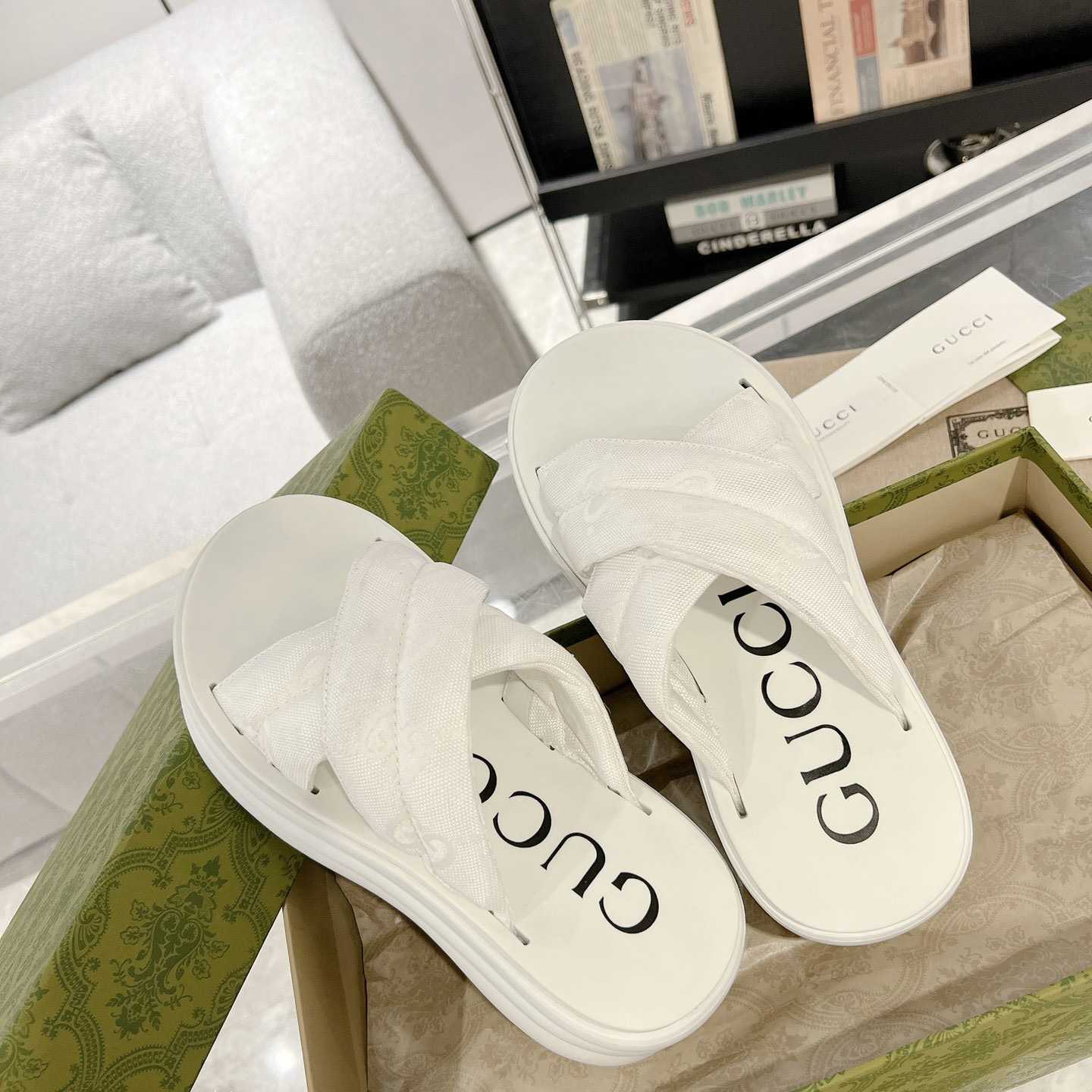 Gucci Damen-GG-Plateau-Slide-Sandale - EUR FASHION
