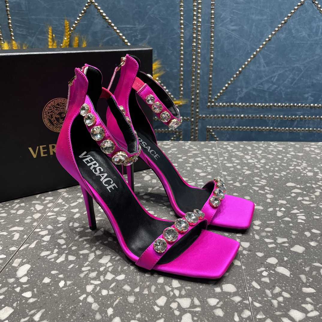 Versace Kristall-Satin-Sandalen - EUR FASHION