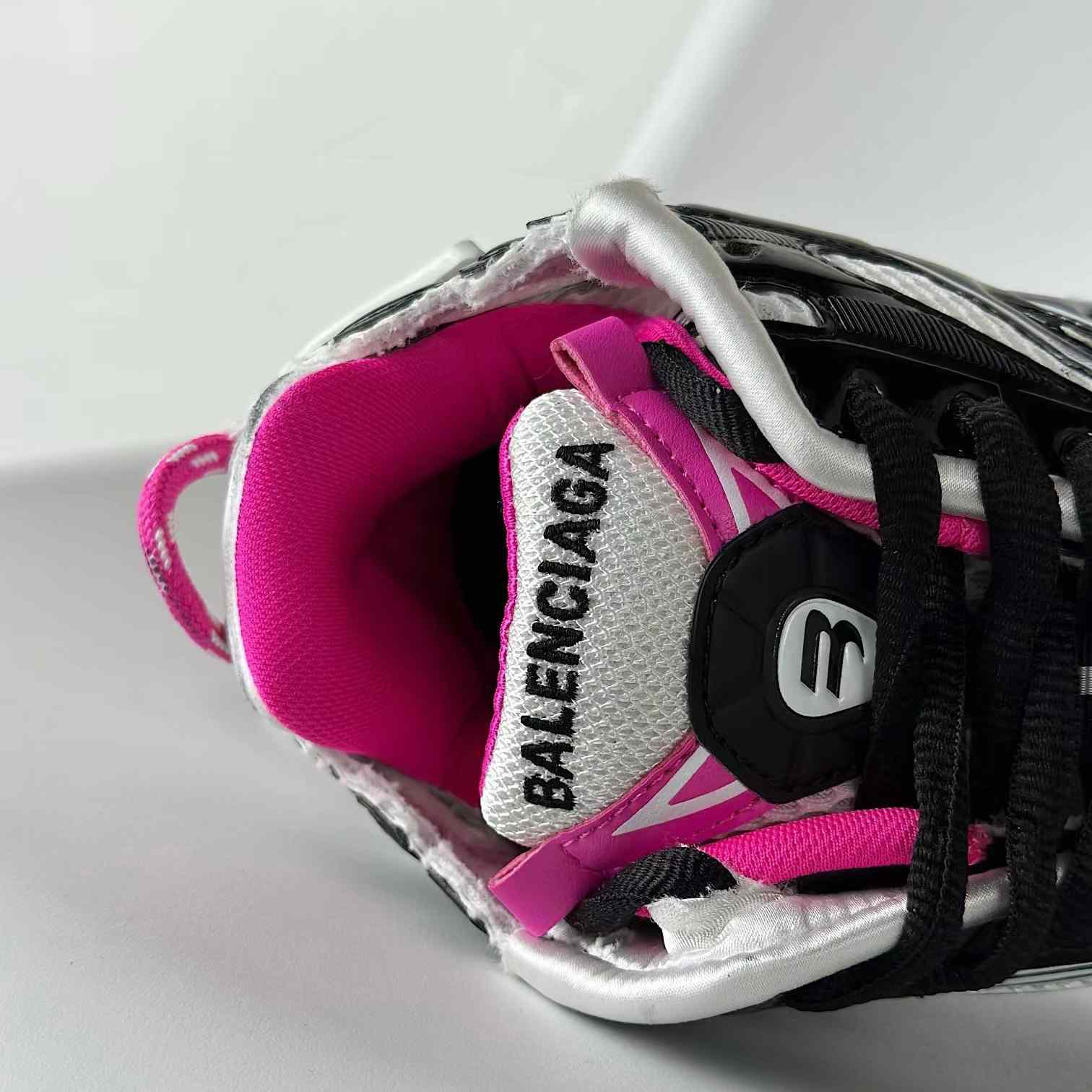 Balenciaga Runner Sneaker in Silber - EUR FASHION