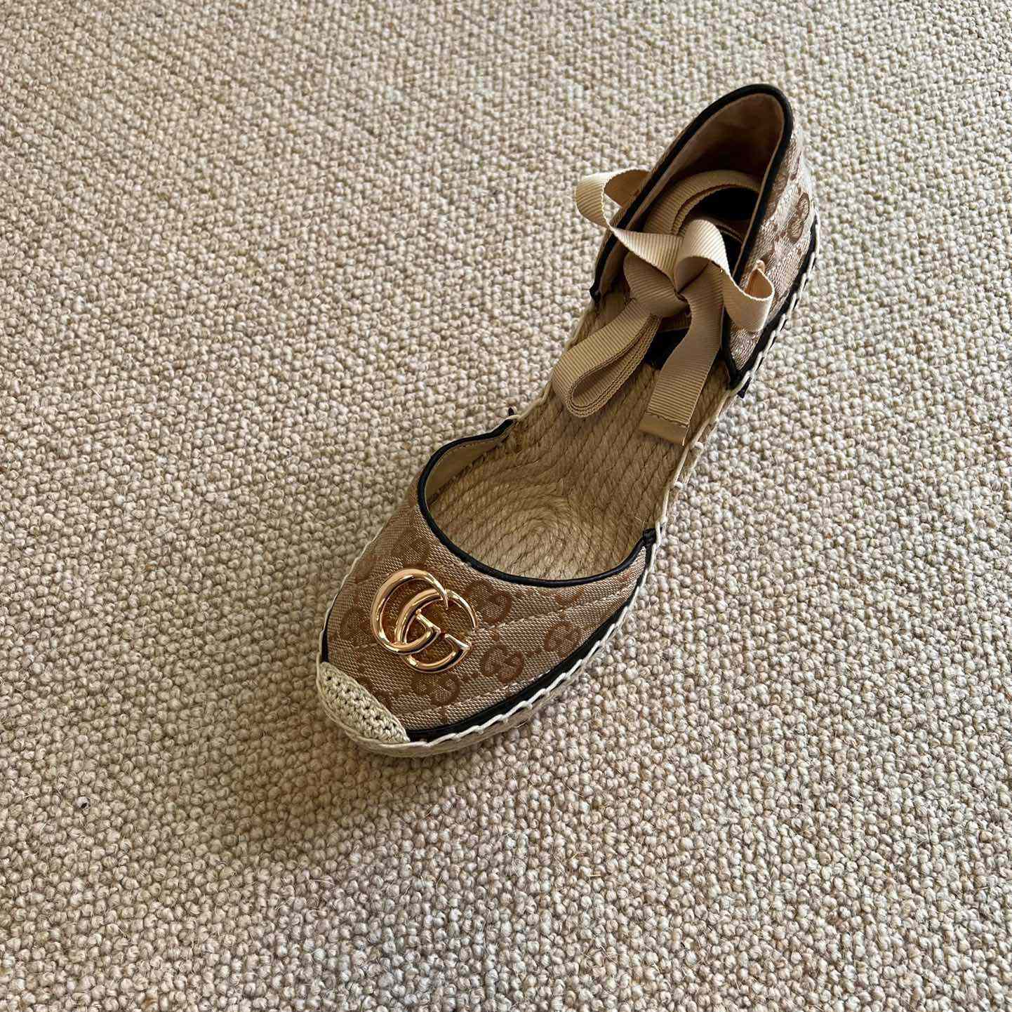 Gucci Damen GG Matelassé Plateau-Espadrille - EUR FASHION