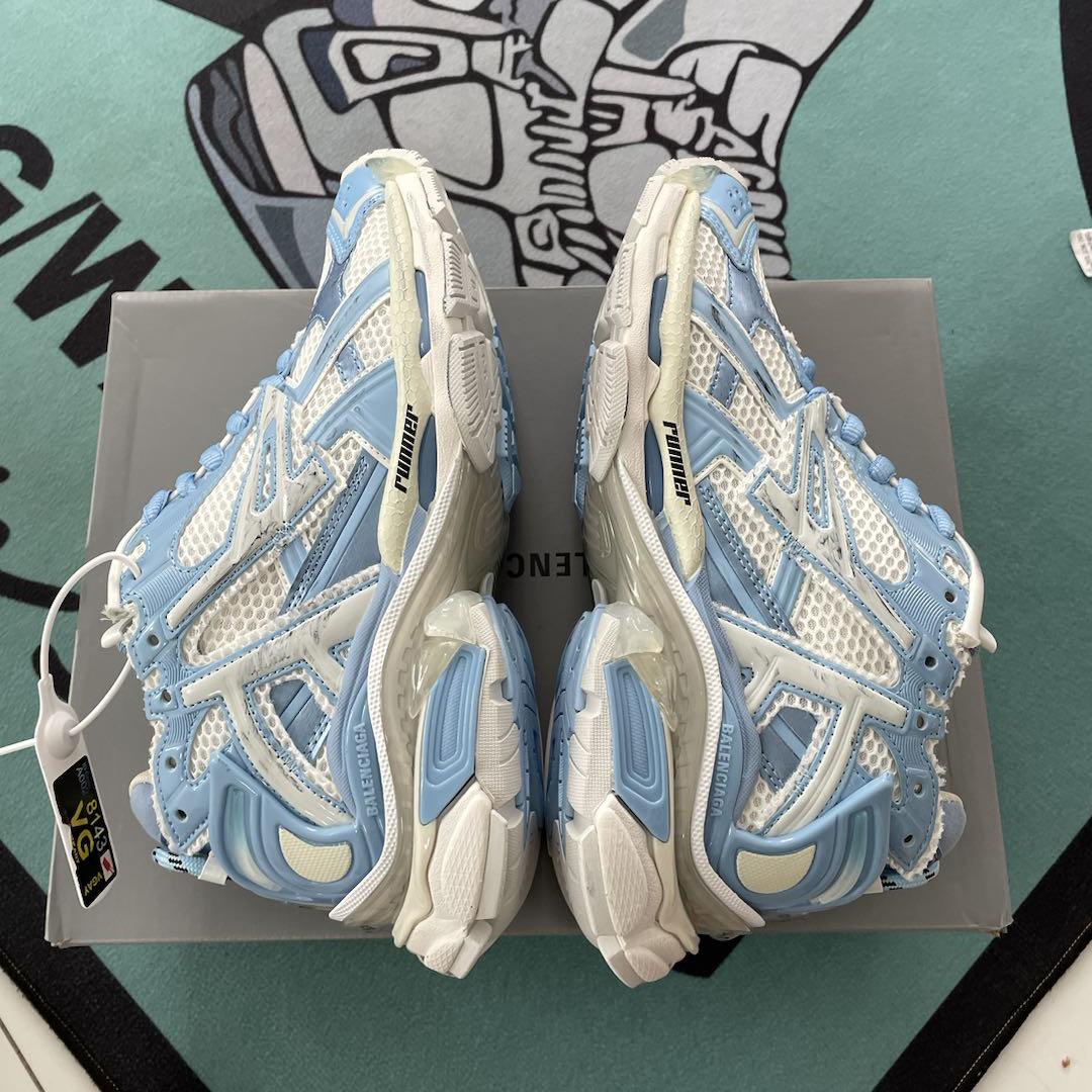 Balenciaga Runner Sneaker in Blau - EUR FASHION