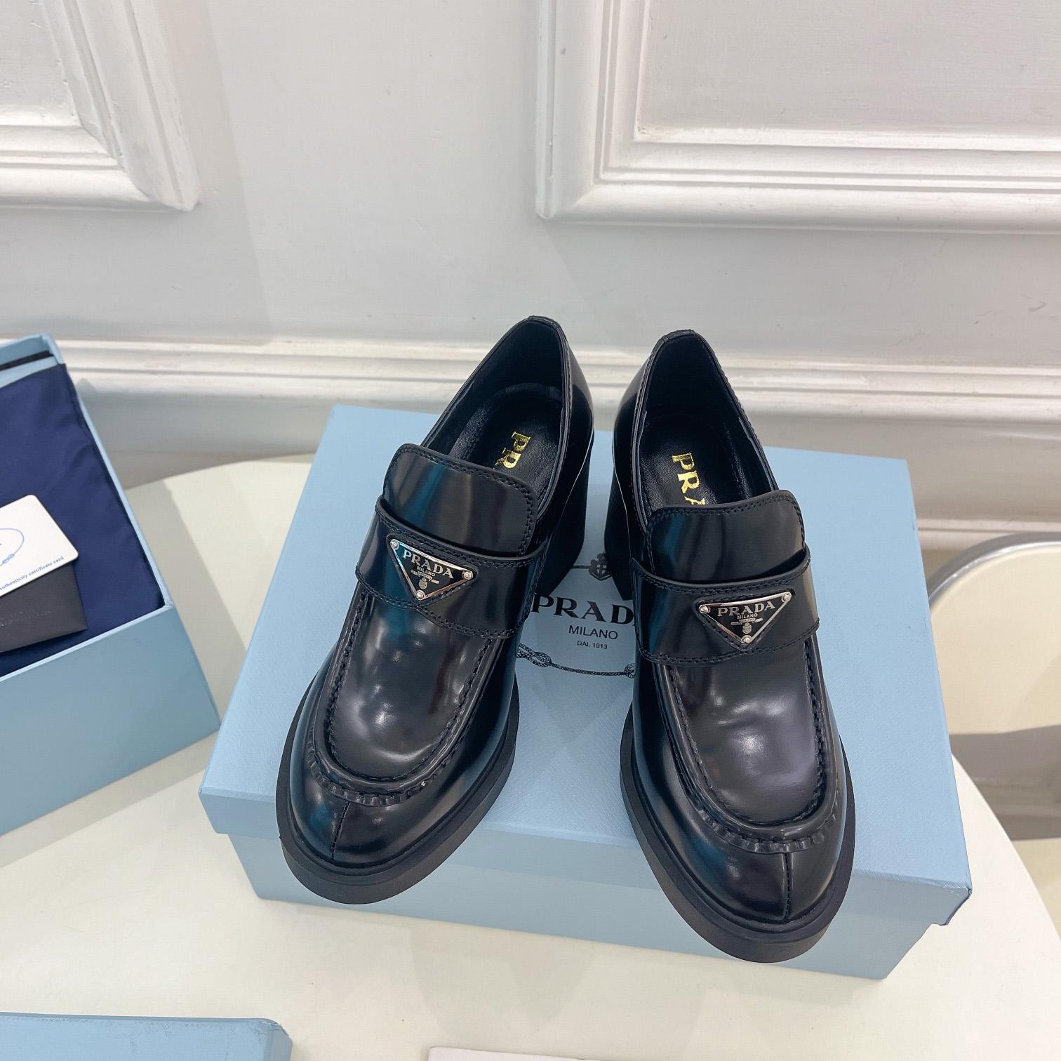 Schokoladenbraune Prada-Loafer aus gebürstetem Leder - EUR FASHION