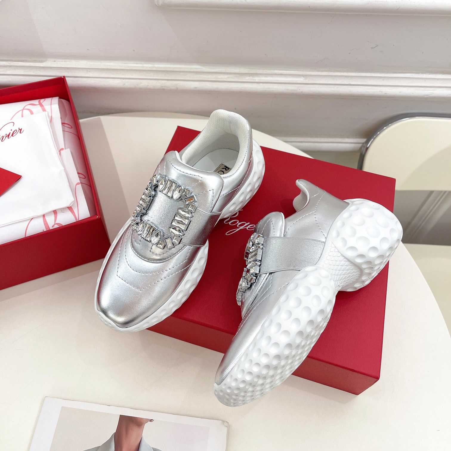 Roger Vivier Viv' Run Light Sneakers mit Strass-Schnalle aus Stoff - EUR FASHION