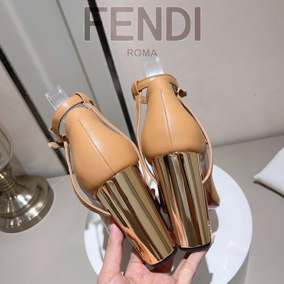 Fendi Delfina Pumps aus taubengrauem Leder mit hohen Absätzen - EUR FASHION
