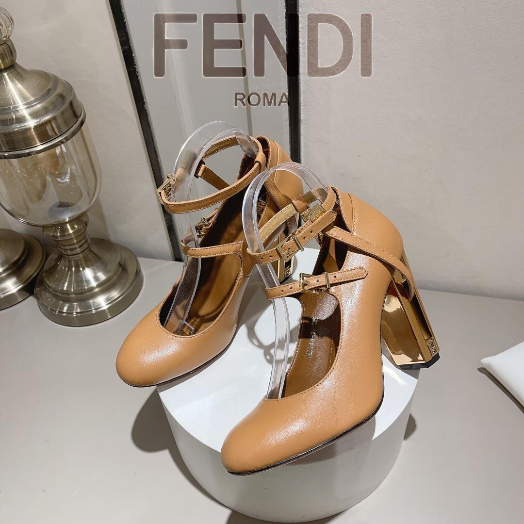 Fendi Delfina Pumps aus taubengrauem Leder mit hohen Absätzen - EUR FASHION