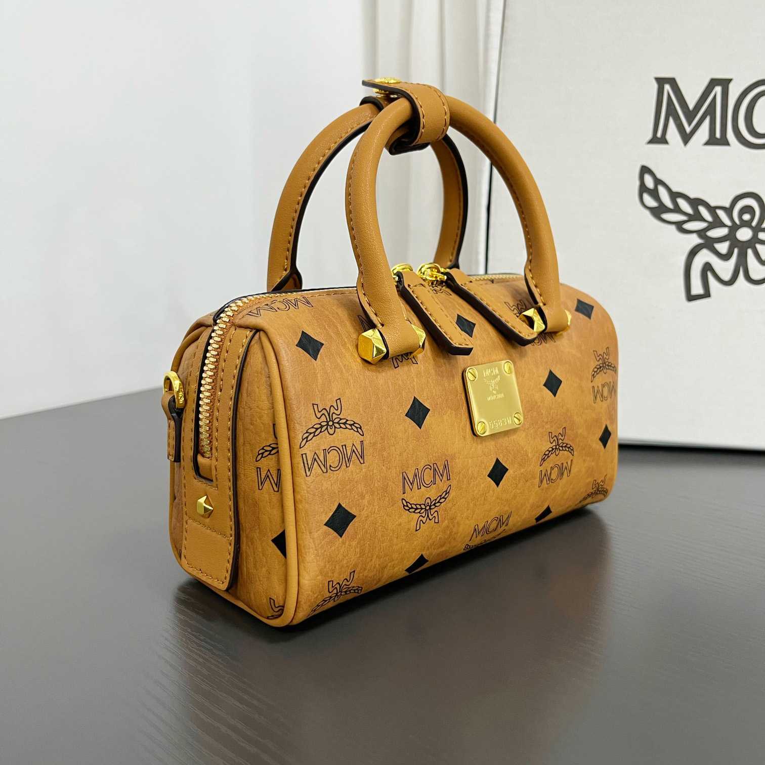 MCM „Boston“ Minitasche (18*8*9,5cm) - EUR FASHION