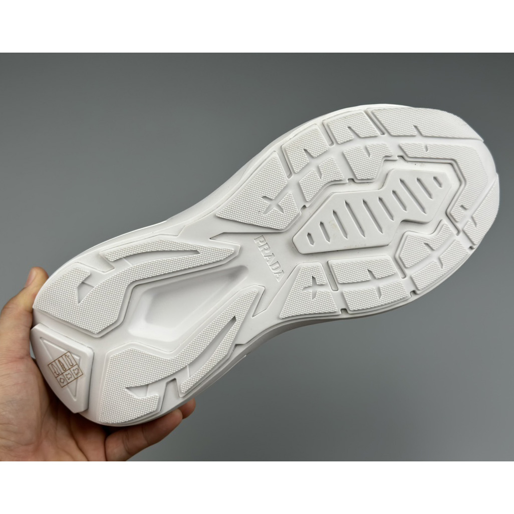 Prada Systeme-Sneaker aus gebürstetem Leder mit Bike-Stoff und Wildlederelementen - EUR FASHION