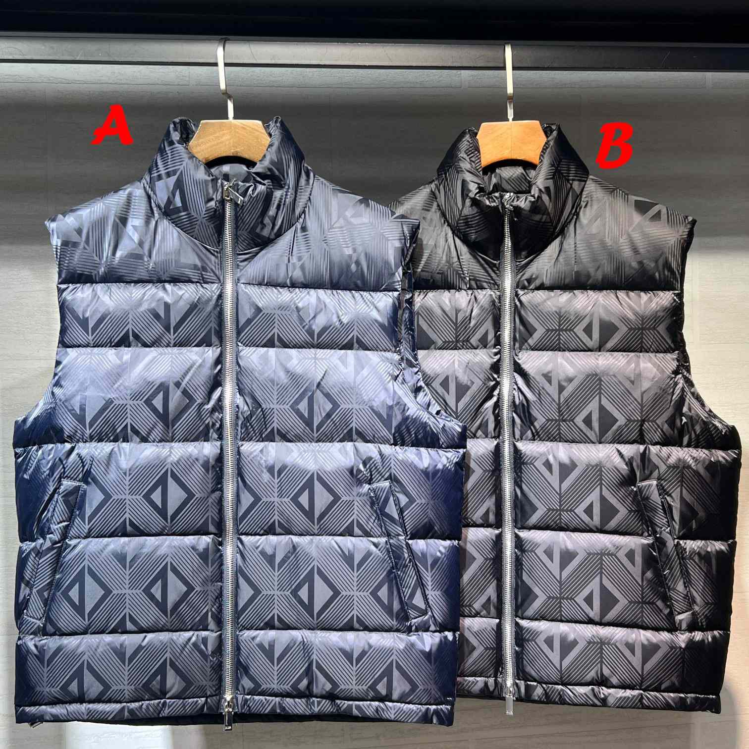 Ärmellose Daunenjacke von Dior - EUR FASHION