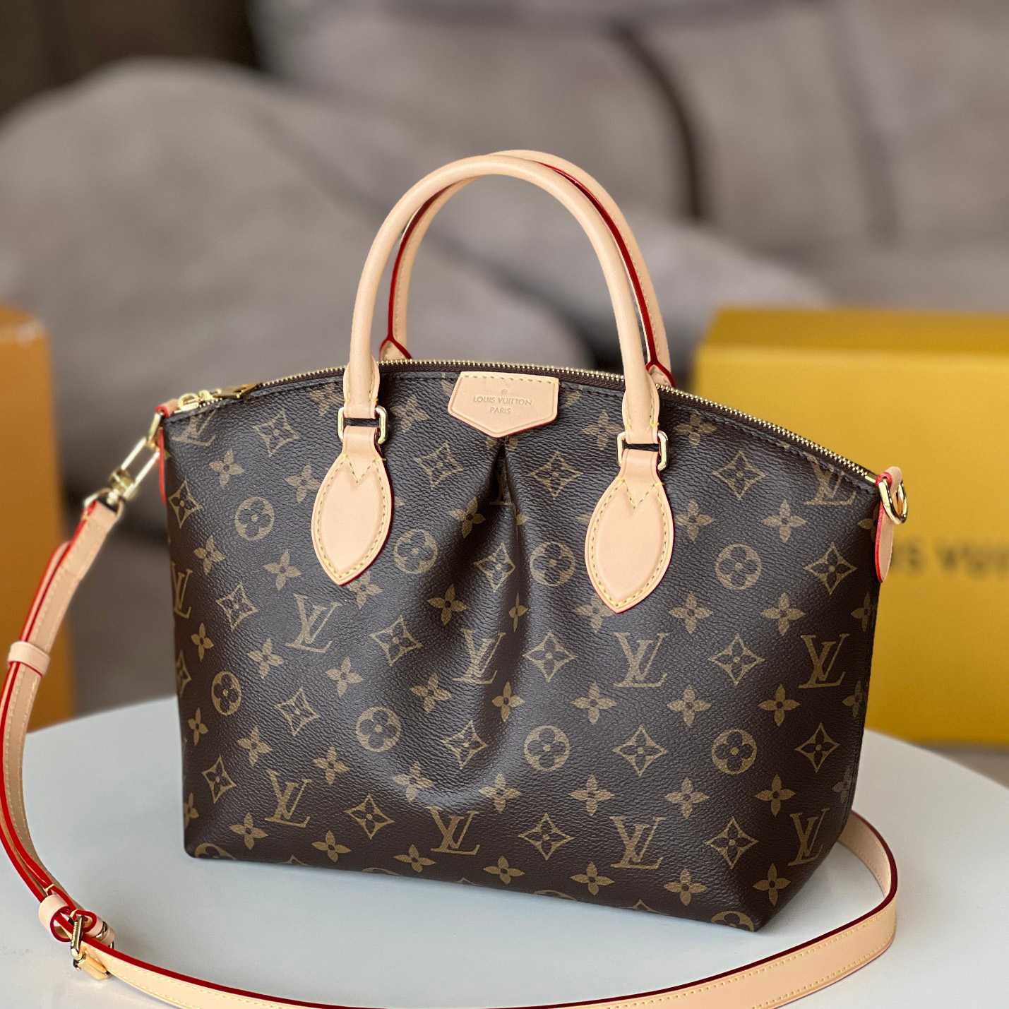 Louis Vuitton Boétie PM (25 x 23 x 14 cm)M45986 - EUR FASHION